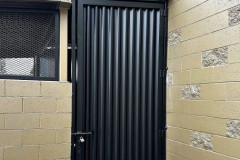 Trash-Enclosures-Gates-320