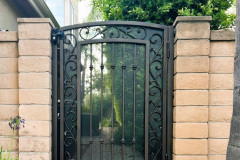 Walk-Thru-Gates-297