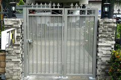 Walk-Thru-Gates-330